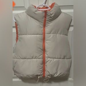 Cropped Reversible Puffer Vest